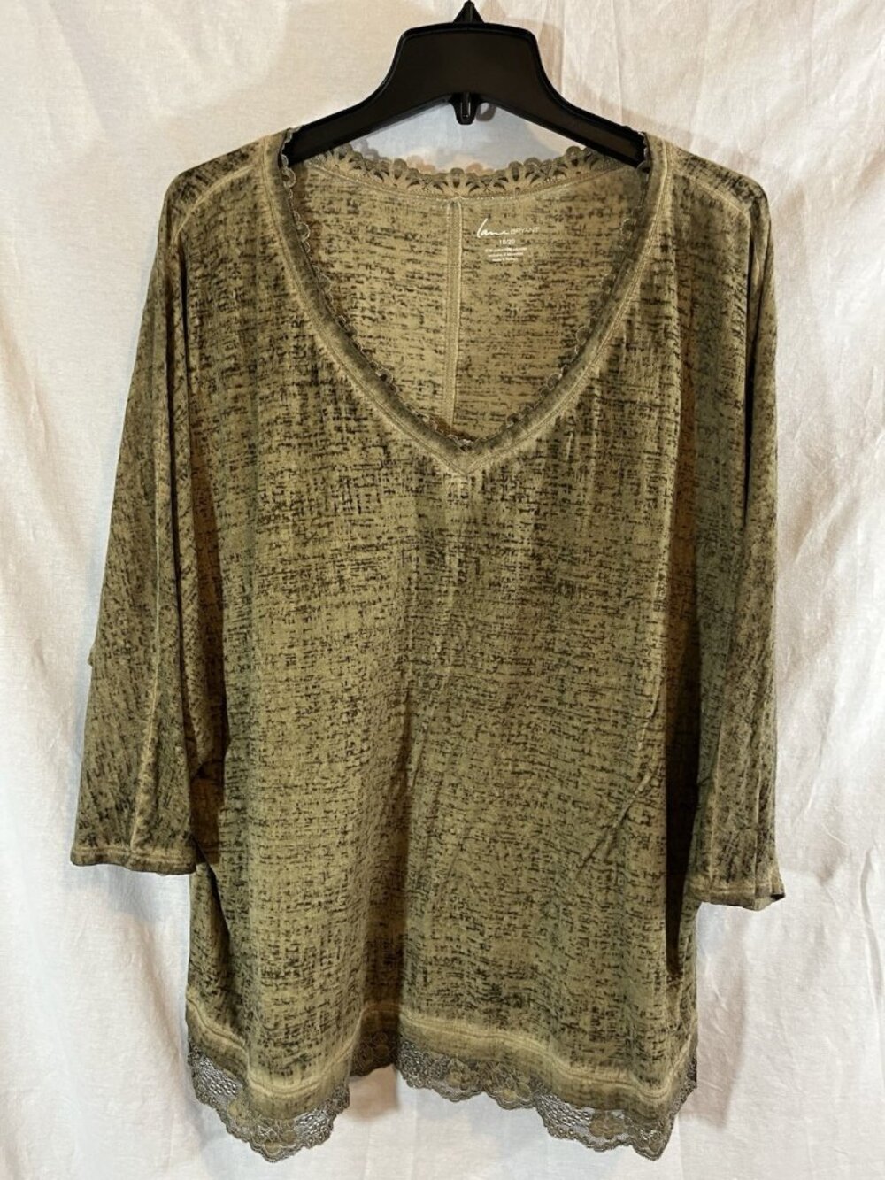 Lane Bryant Women’s 18/20 Brown/Green Distressed Print Blouse w/ Lace Trim